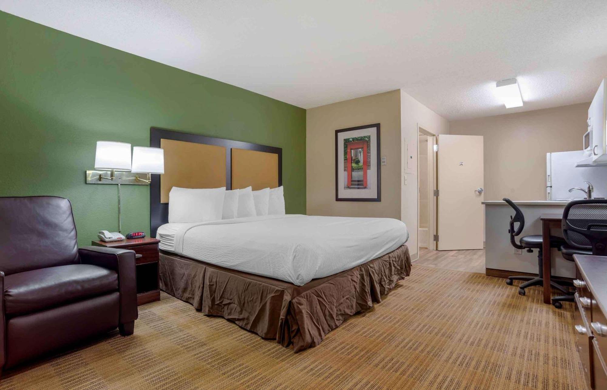 Extended Stay America Suites - Huntsville - Us Space And Rocket Center מראה חיצוני תמונה