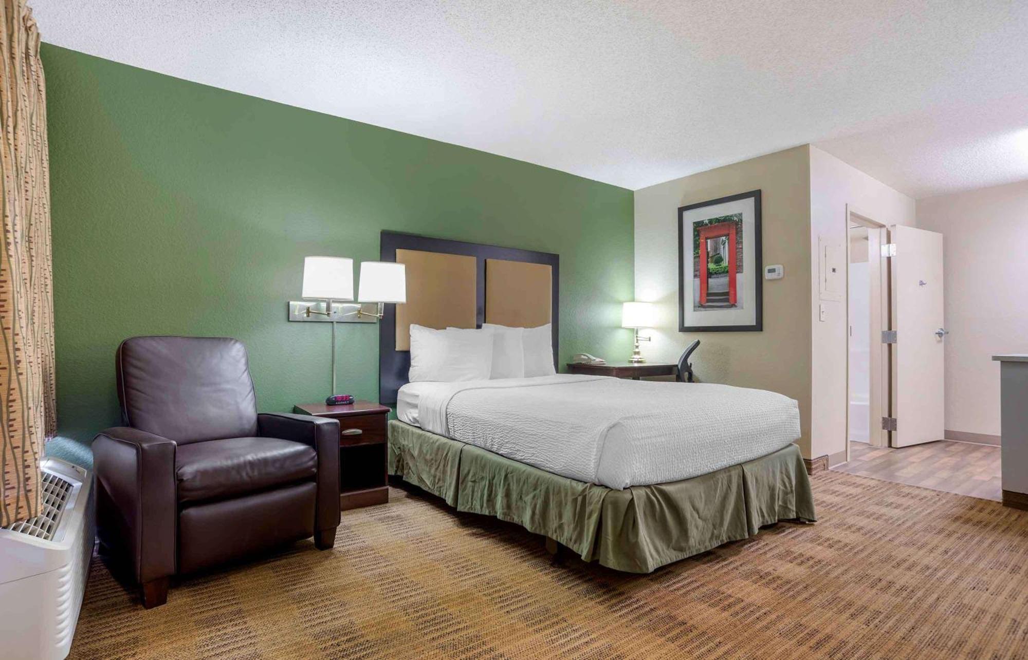 Extended Stay America Suites - Huntsville - Us Space And Rocket Center מראה חיצוני תמונה